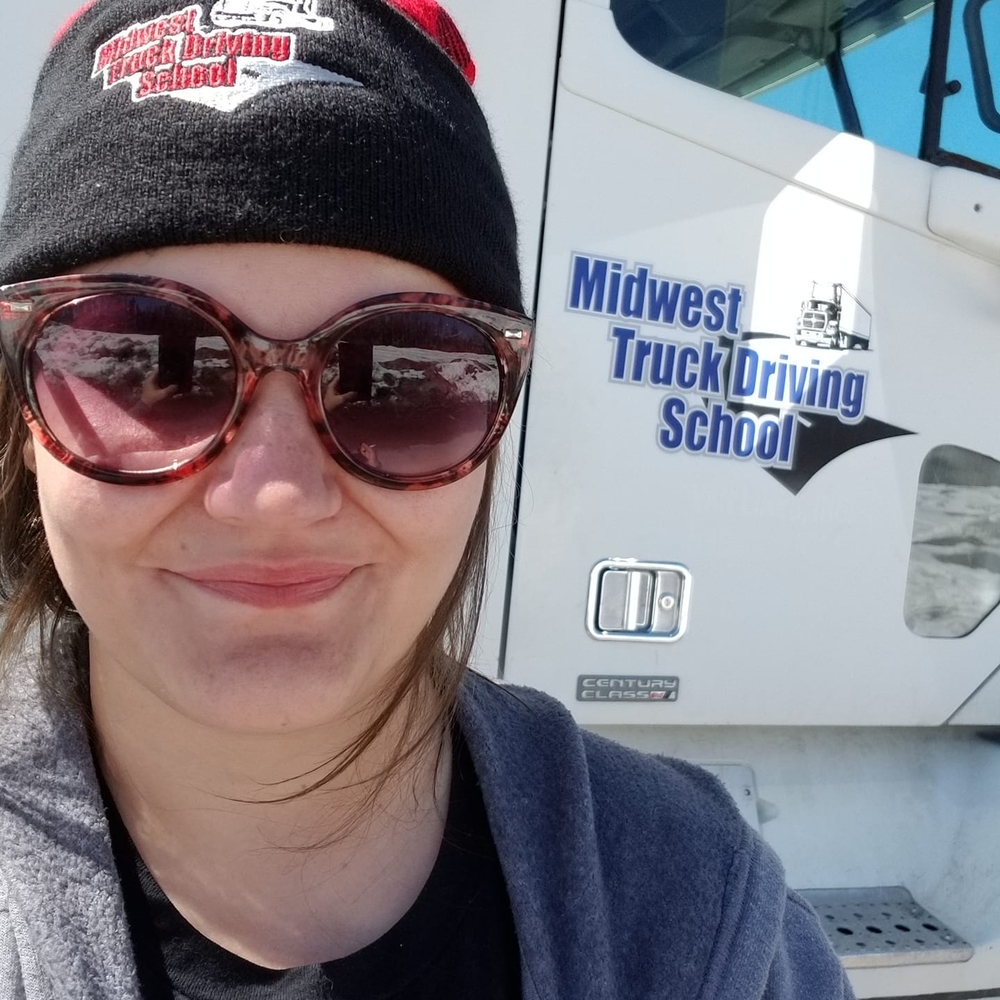 Meet your Posher, Alyssa